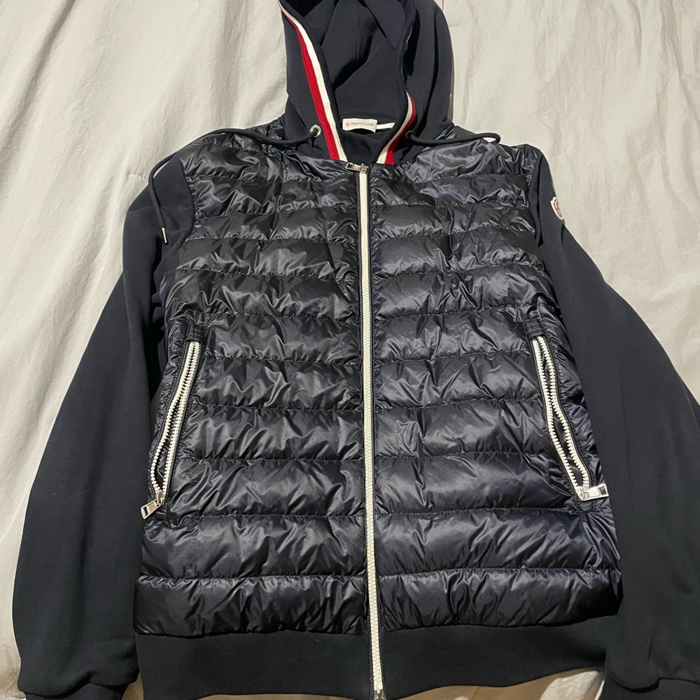 Men’s Moncler Dark Blue Puffer Jacket with Hood XL